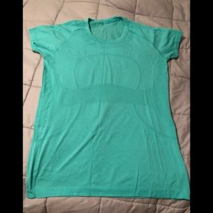 COPY - Swiftly tech short sleeve shirt